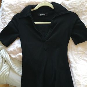 Super cute reformation v neck top